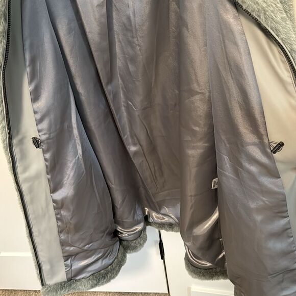 Calvin Klein Womens Size 2X Gray Soft Faux-Fur Mid-Length Anorak Coat Front Zip - Picture 13 of 16